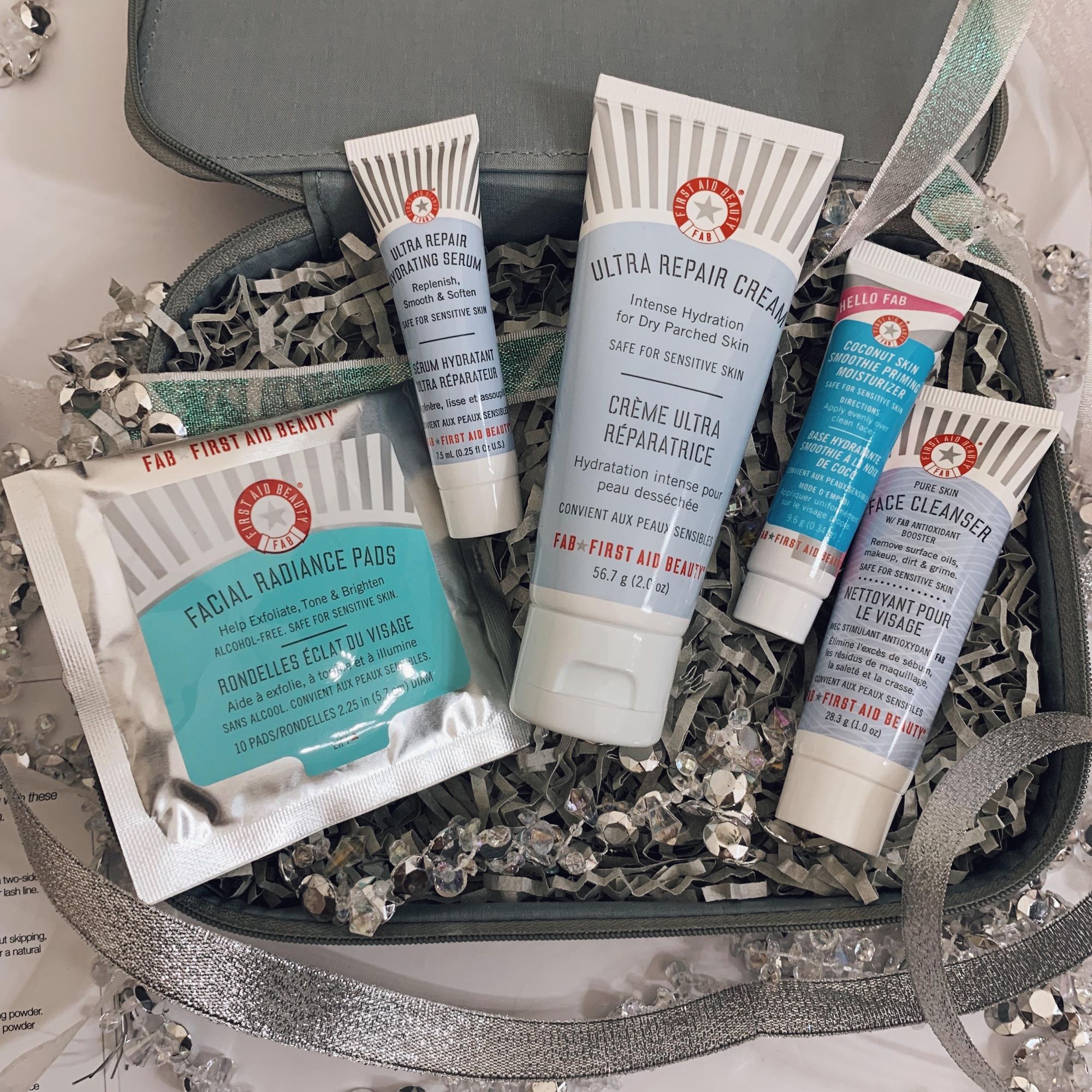 First Aid Beauty Discovery Bags Look Fantastic - Miss Boux