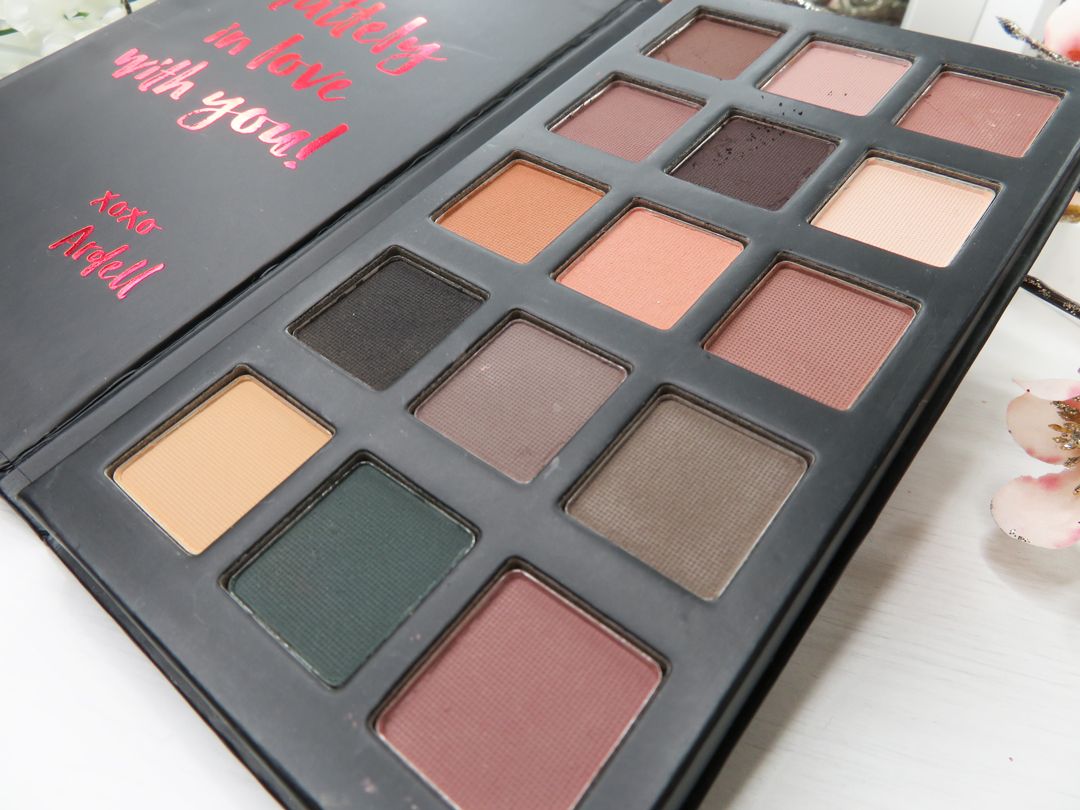 Matte Eyeshadow Palette - Ardell Beauty - Miss Boux