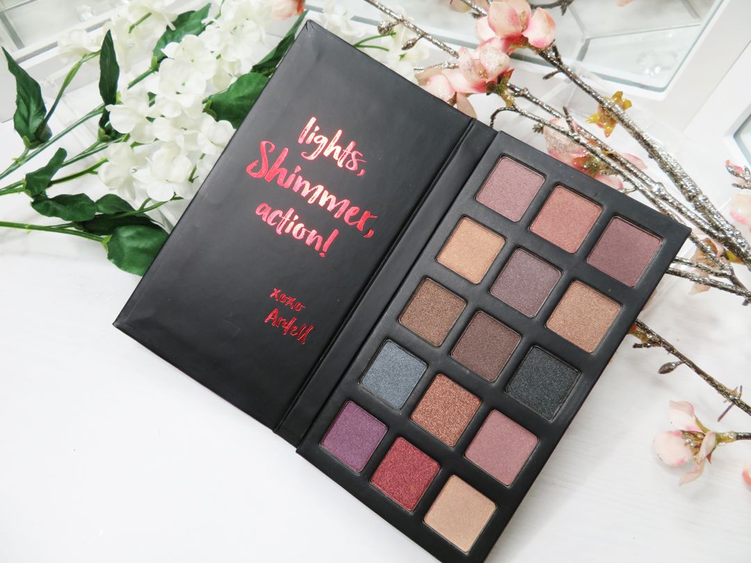 Shimmer Eyeshadow Palette - Ardell Beauty - Miss Boux