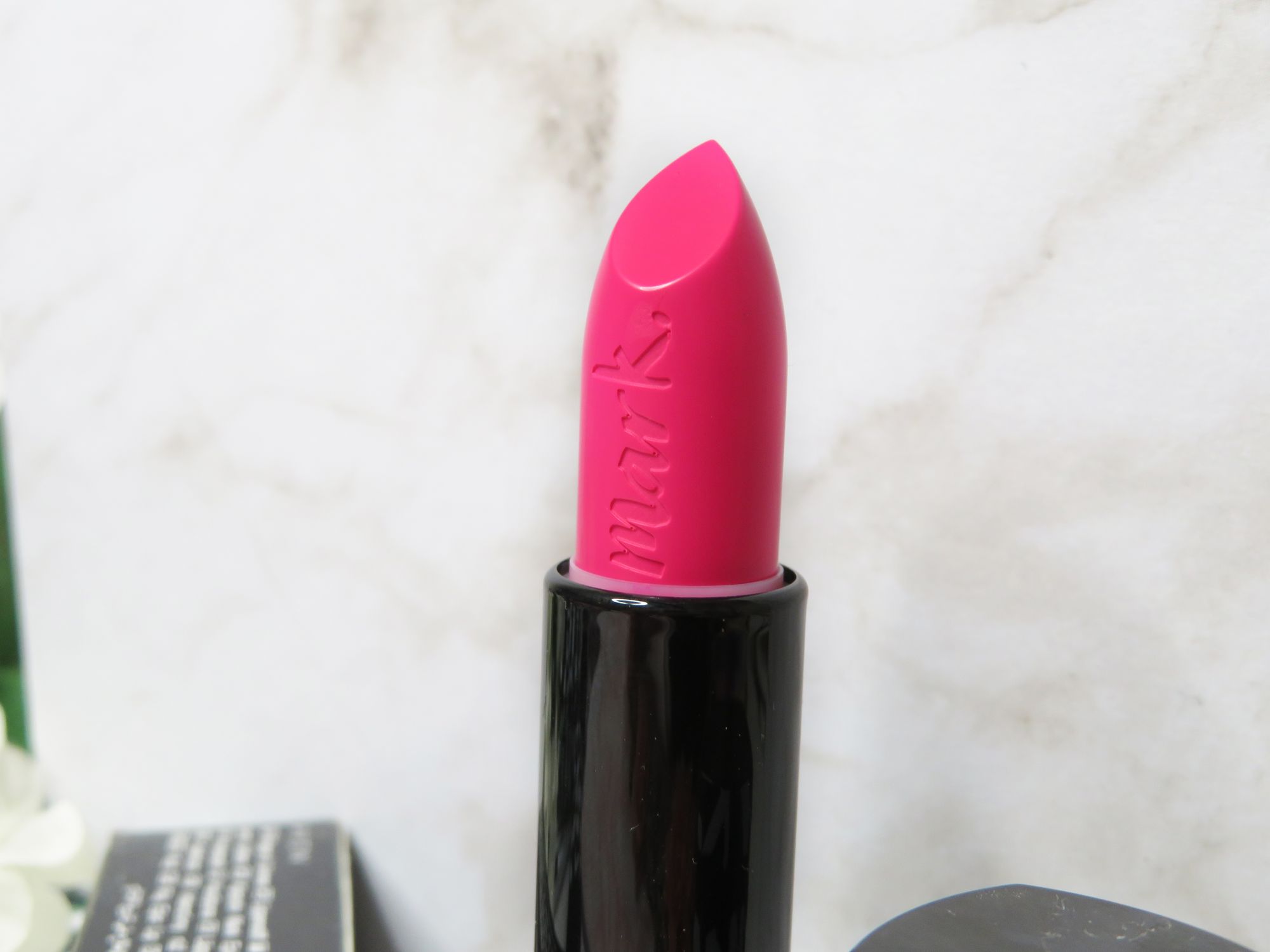 Be Loud - Avon Mark Epic Lipsticks - Miss Boux