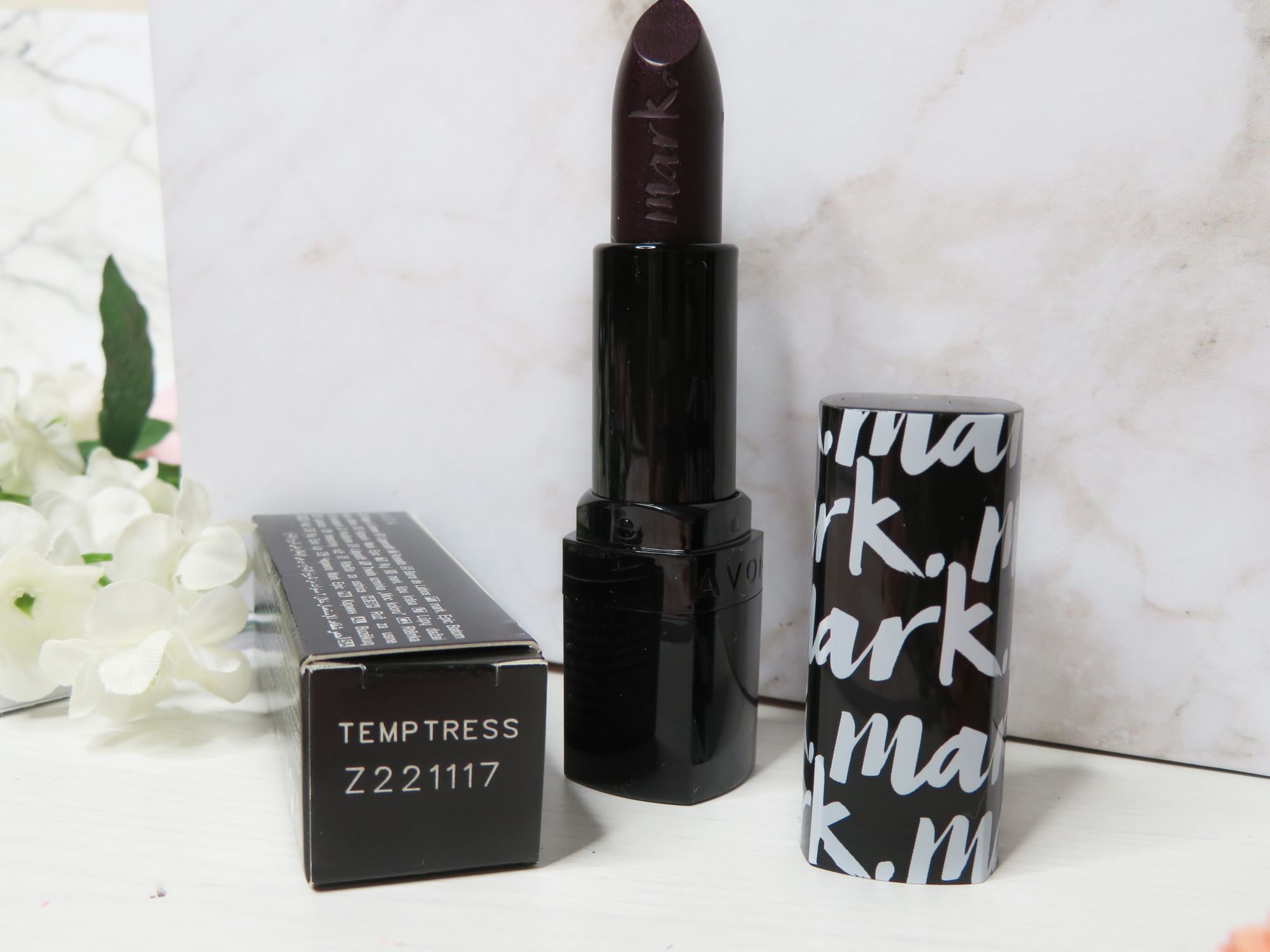 Temptress - Avon Mark Epic Lipsticks - Miss Boux