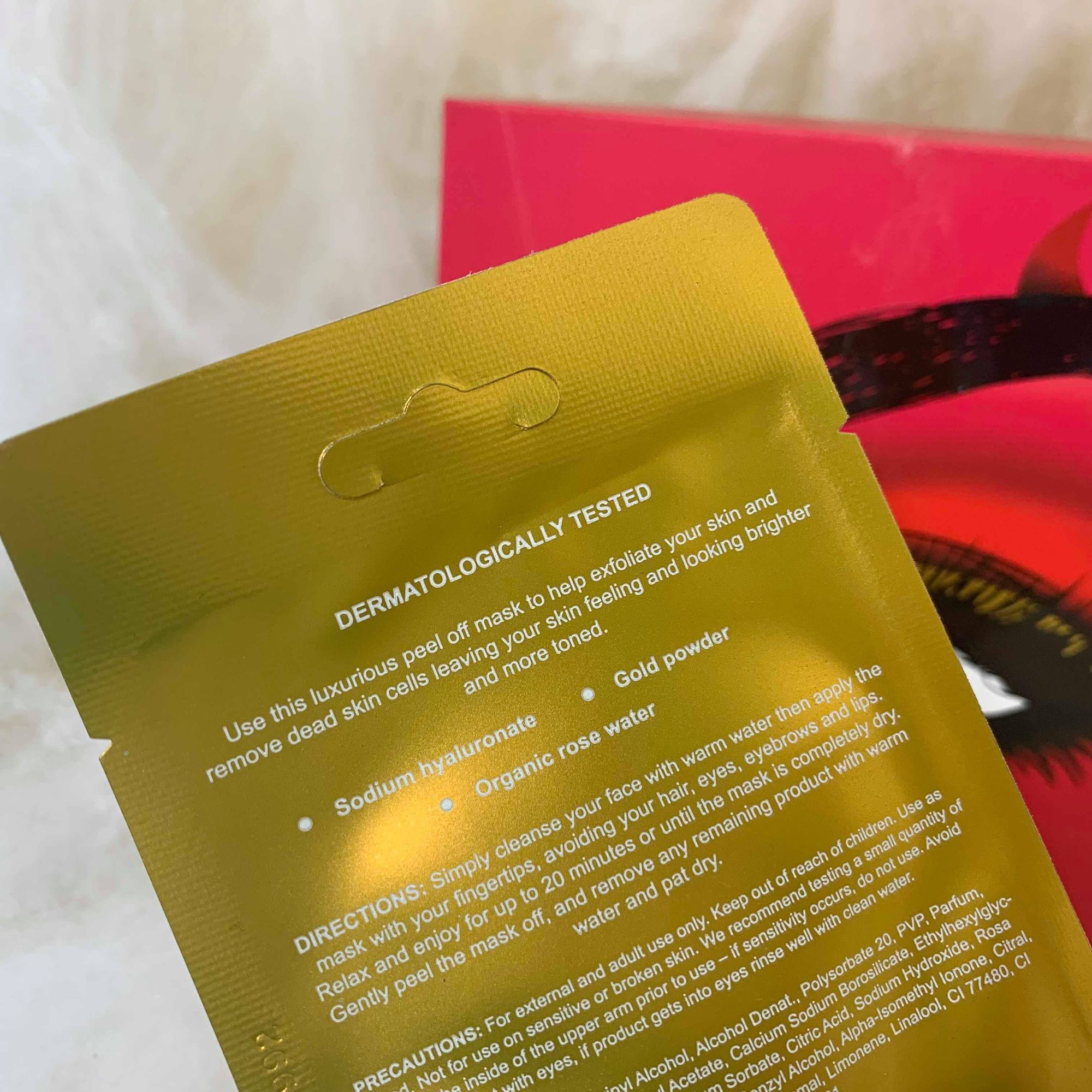 Que Bella Beauty Plumping Gold Peel Off Mask - Glossybox Halloween Devil Edit October 2019 - Miss Boux