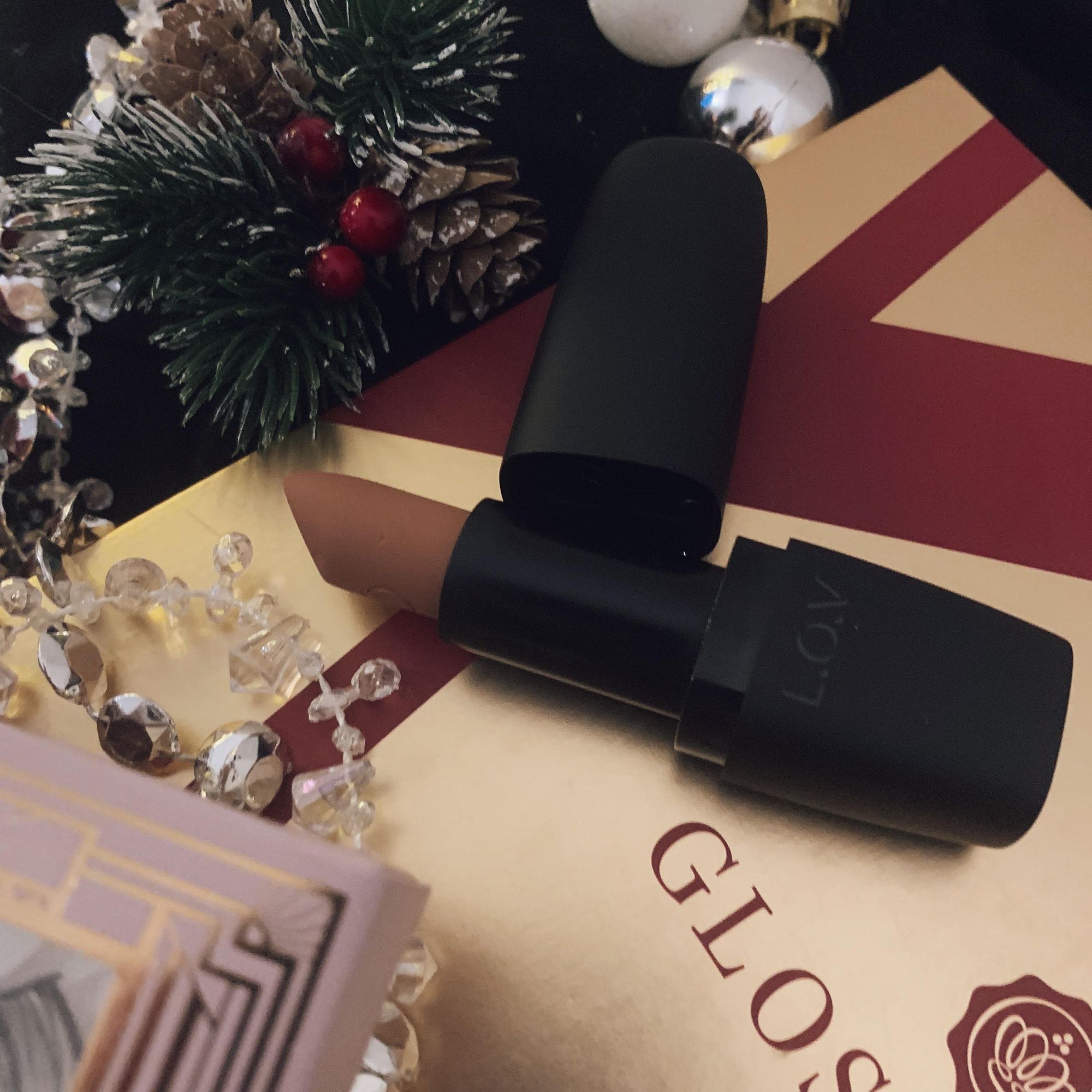 LOV Cosmetics LipAffair Lipstick- Glossybox Review Merry Metallics December 2019 - Miss Boux