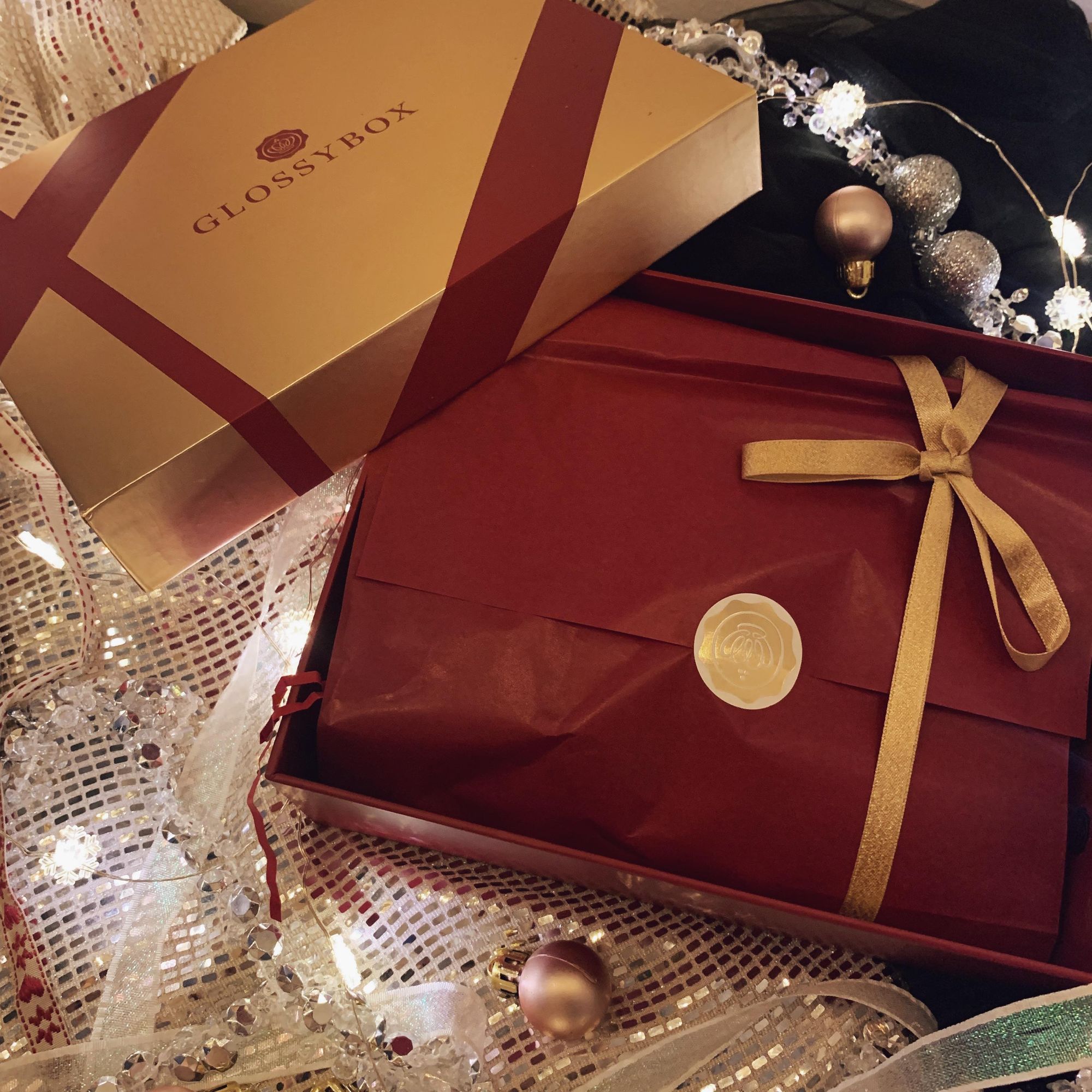 Glossybox Review Merry Metallics December 2019 - Miss Boux