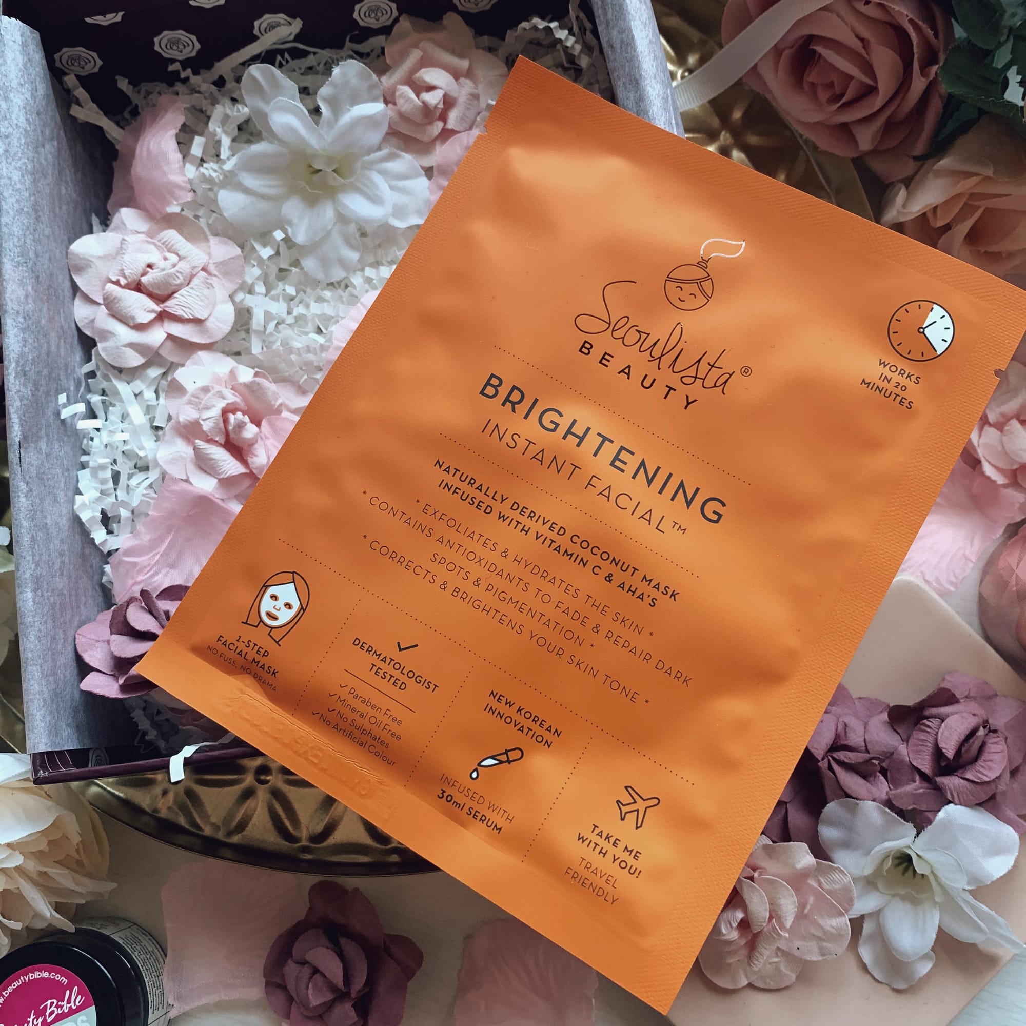 Seoulista Beauty Brightening Instant Facial Face Mask - Only For You - Limited Edition Mother's Day Glossybox 2020 Review - Miss Boux
