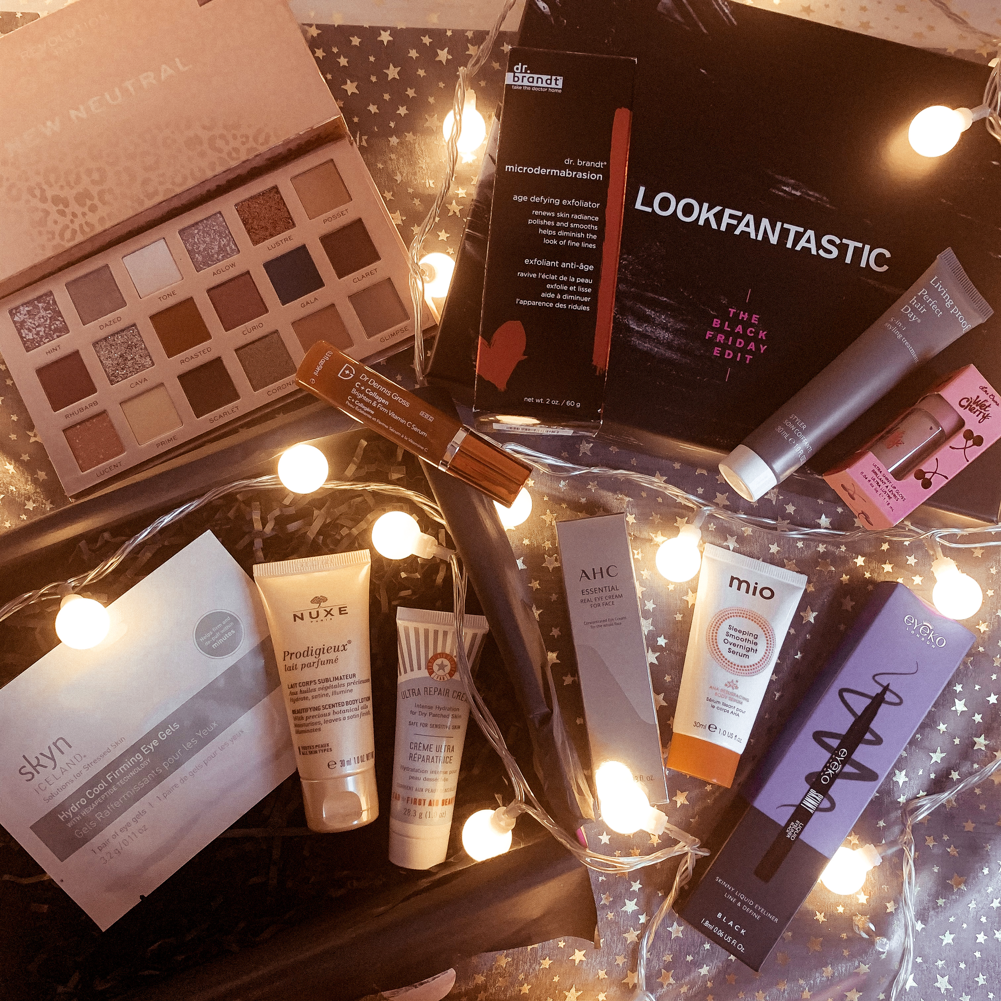 Look Fantastic The Black Friday Edit Beauty Box 2020 - Miss Boux