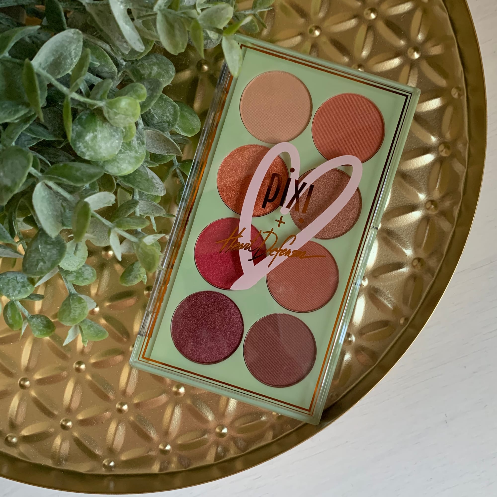 Heart Defensor Eyeshadow Palette - Pixi Pretties - Miss Boux