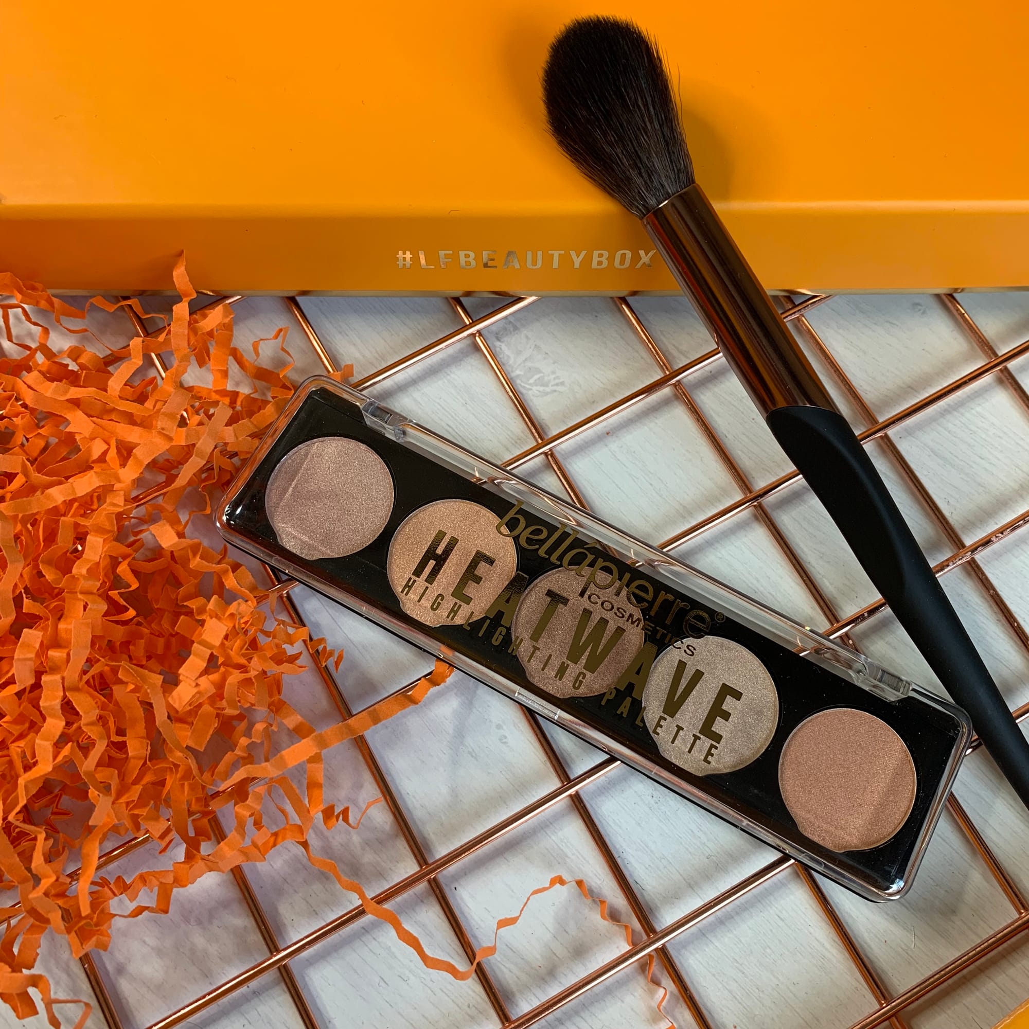 Bellapiere Highlighting Palette - Look Fantastic Beauty Box Review - August 2019 - Miss Boux