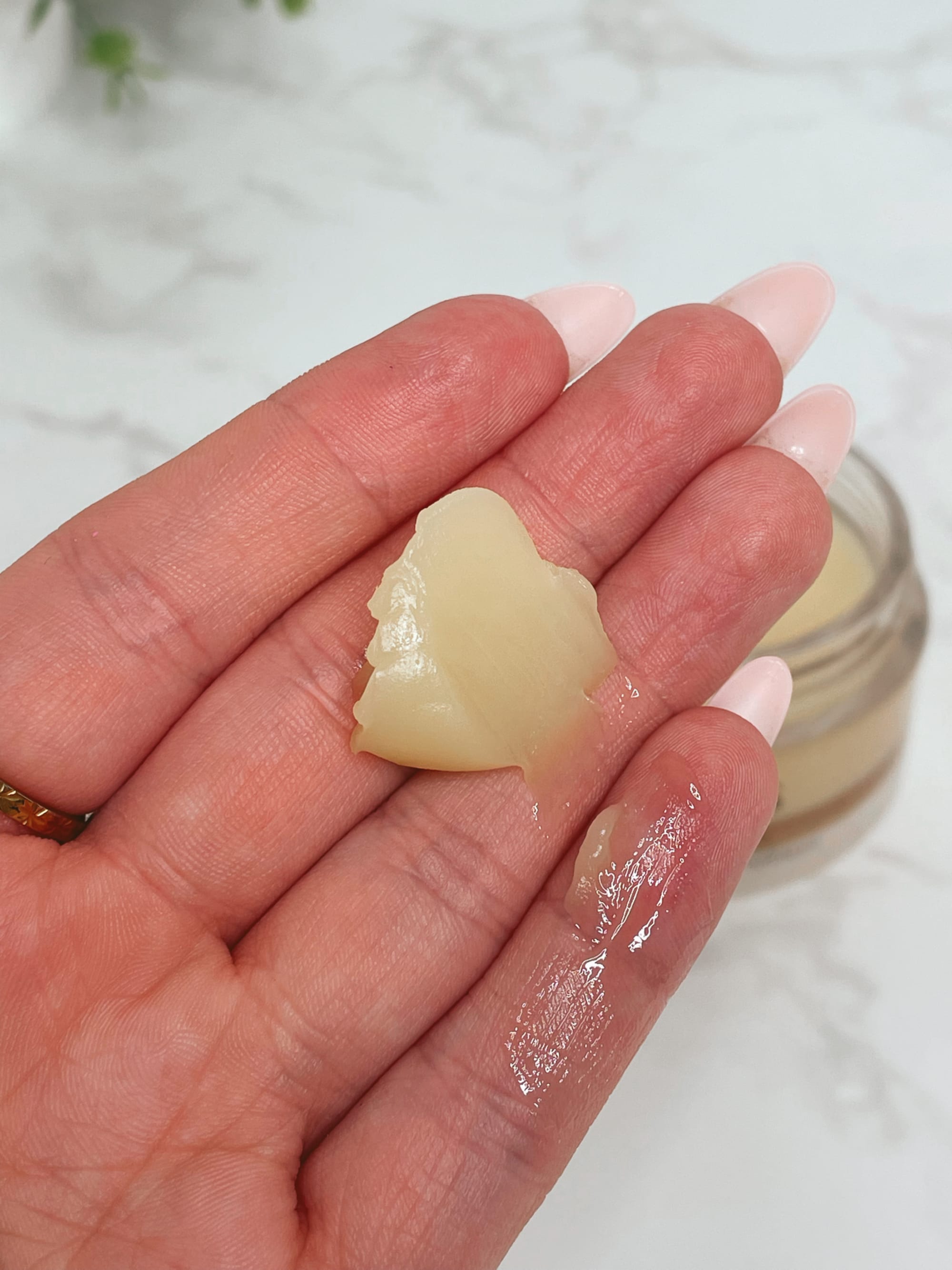How to Use Elemis Cleansing Balm for an Effective Skin Care Routine