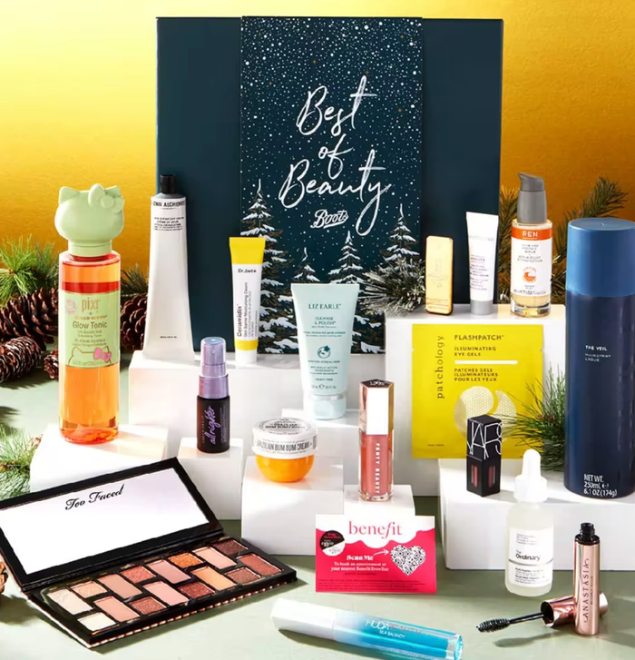 *NEW* Boots Christmas Showstopper Beauty Box